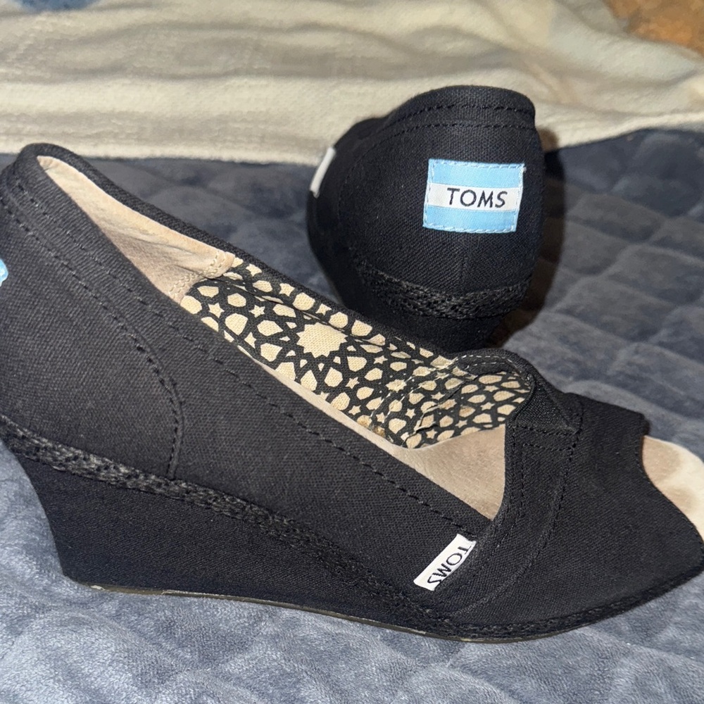 TOMS Black Wedges with Peep Toe